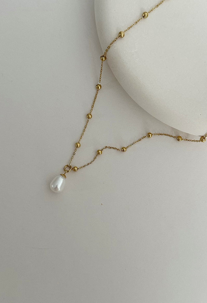 Satellite Freshwater Pearl Pendant Waterproof Necklace 14K Gold PVD Plate On Jewellery Dish