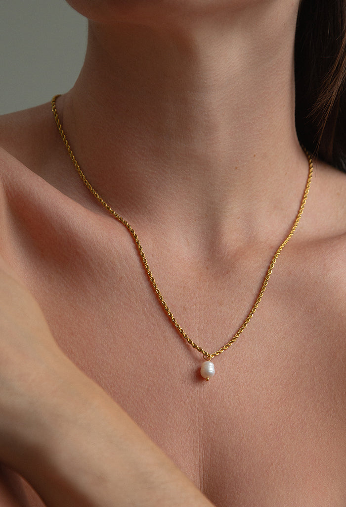 Waterproof Rope Chain Pearl Necklace 18K Gold Plate